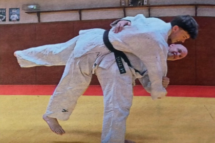 Remise des grades et des récompenses : une nouvelle ceinture noire à Etretat !